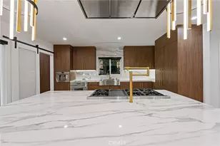 23103 Leonora, Woodland Hills, CA 91367 - Photo 10