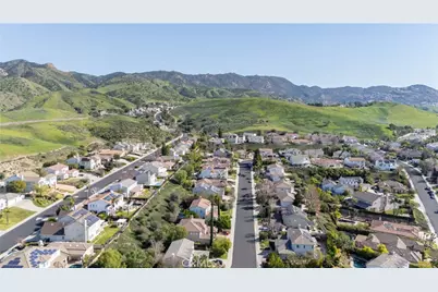 5474 Sunlight, Simi Valley, CA 93063 - Photo 38