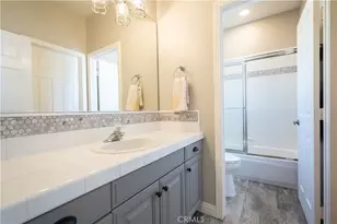 5474 Sunlight, Simi Valley, CA 93063 - Photo 20