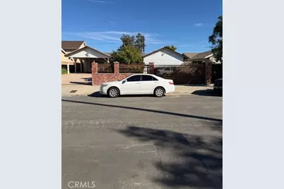 11030 Chivers, Pacoima, CA 91331 - Photo 2