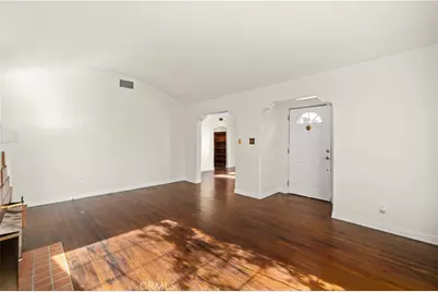 10729 Aqua Vista, Studio City, CA 91602 - Photo 4