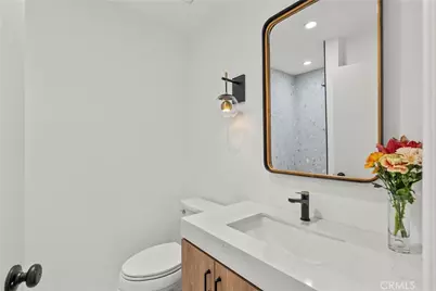 10229 Variel #12, Chatsworth, CA 91311 - Photo 14