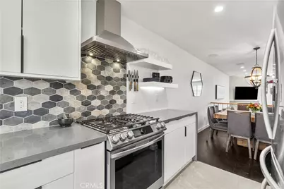 10229 Variel #12, Chatsworth, CA 91311 - Photo 8