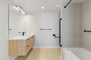 321 S Oxford Ave, Los Angeles, CA 90020 - Photo 14