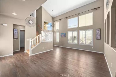 28741 Park Woodland, Saugus, CA 91390 - Photo 8