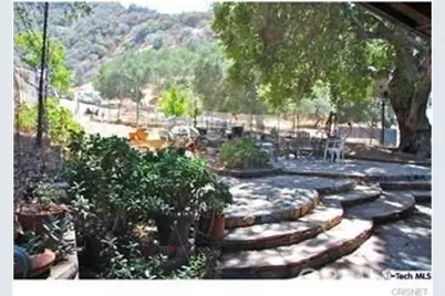 29716 Jackson, Castaic, CA 91384 - Photo 6