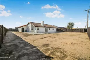 8325 Jacarada, California City, CA 93505 - Photo 20