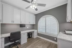 28534 Old Spanish Trail, Saugus, CA 91390 - Photo 14