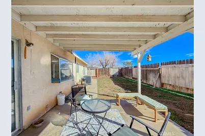 646 Twinberry Lane, Lancaster, CA 93534 - Photo 24