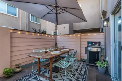 6525 Woodman Avenue #11, Los Angeles, CA 91401 - Photo 8