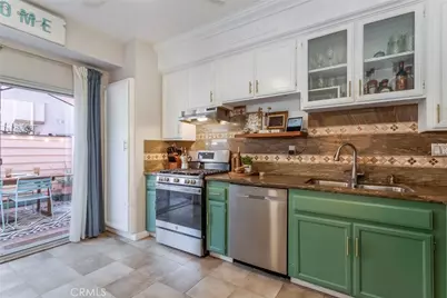 6525 Woodman Avenue #11, Los Angeles, CA 91401 - Photo 20