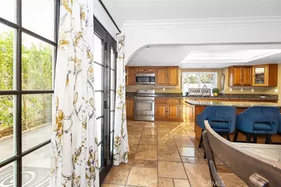 25010 Foxtail Court, Stevenson Ranch, CA 91381 - Photo 28