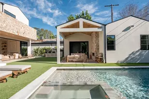 11746 Blix, Valley Village, CA 91607 - Photo 22