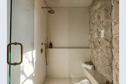 11746 Blix, Valley Village, CA 91607 - Photo 64