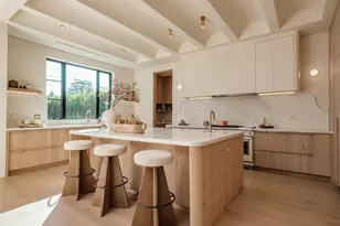 11746 Blix, Valley Village, CA 91607 - Photo 10