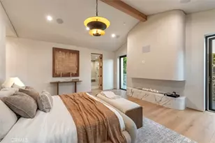 11746 Blix, Valley Village, CA 91607 - Photo 28