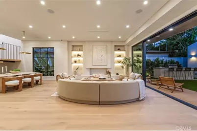 11746 Blix, Valley Village, CA 91607 - Photo 16