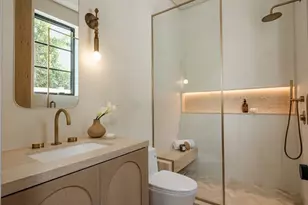 11746 Blix, Valley Village, CA 91607 - Photo 44