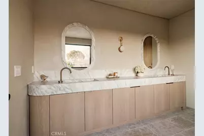 11746 Blix, Valley Village, CA 91607 - Photo 36