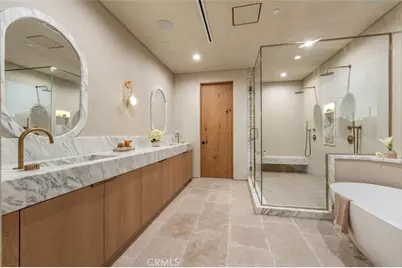 11746 Blix, Valley Village, CA 91607 - Photo 34