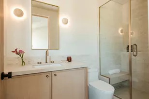 11746 Blix, Valley Village, CA 91607 - Photo 54