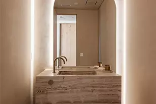 11746 Blix, Valley Village, CA 91607 - Photo 20