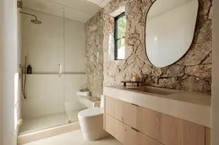 11746 Blix, Valley Village, CA 91607 - Photo 62