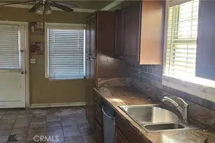 12349 Glamis, Pacoima, CA 91331 - Photo 4