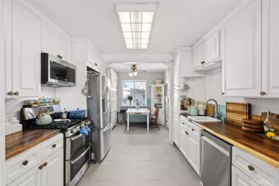 17415 Collins, Encino, CA 91316 - Photo 2