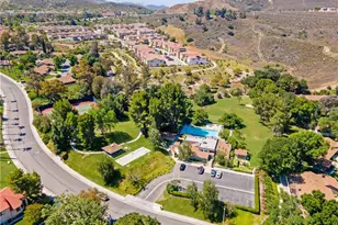 20066 Ave Of The Oaks, Newhall, CA 91321 - Photo 42