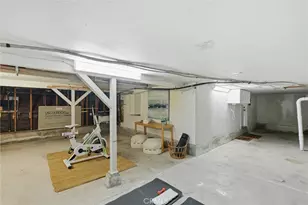 20066 Ave Of The Oaks, Newhall, CA 91321 - Photo 24