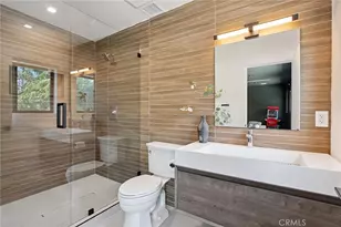 22268 Avenue San Luis, Woodland Hills, CA 91364 - Photo 22