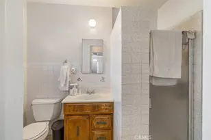 10571 Woodale, Los Angeles, CA 91345 - Photo 14