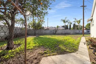 10571 Woodale, Los Angeles, CA 91345 - Photo 6