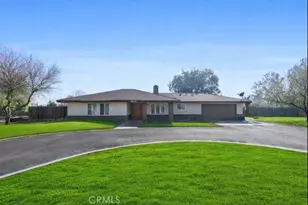 7519 Man O War St, Bakersfield, CA 93307 - Photo 2
