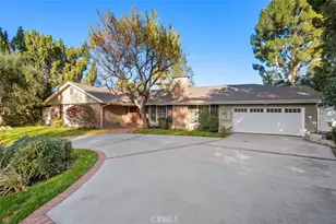 5068 Shirley, Tarzana, CA 91356 - Photo 2