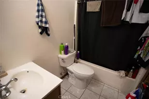 5327 Wilkinson Ave, Valley Village, CA 91607 - Photo 28
