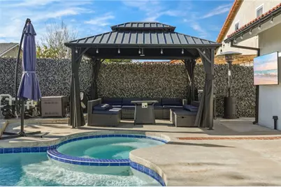 27630 Hartford Avenue, Castaic, CA 91384 - Photo 20