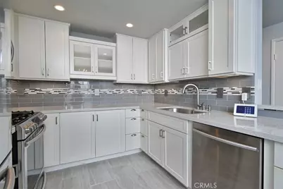 4230 Colfax Avenue #201, Studio City, CA 91604 - Photo 10