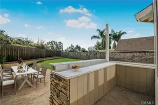 28830 Startree, Saugus, CA 91390 - Photo 24