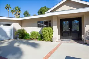 5200 Valley Circle Blvd, Woodland Hills, CA 91367 - Photo 4