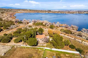 329 E Lago Lindo Rd, Palmdale, CA 93550 - Photo 4