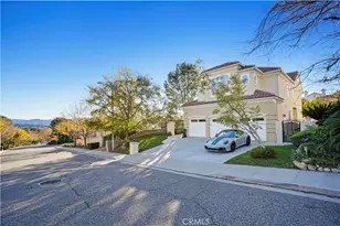 907 Deerhill Rd, Oak Park, CA 91377 - Photo 8