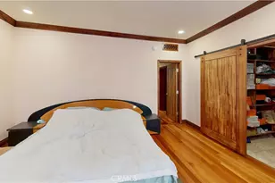 14569 Benefit, Sherman Oaks, CA 91403 - Photo 12