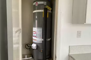 961 W 47th St, Los Angeles, CA 90037 - Photo 20