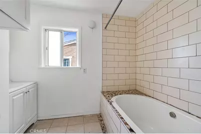 961 W 47th Street, Los Angeles, CA 90037 - Photo 24