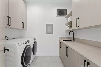 2638 Zorada Drive, Los Angeles, CA 90046 - Photo 32