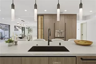 2638 Zorada Dr, Los Angeles, CA 90046 - Photo 22