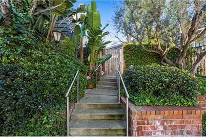 7862 W Manchester, Playa del Rey, CA 90293 - Photo 46