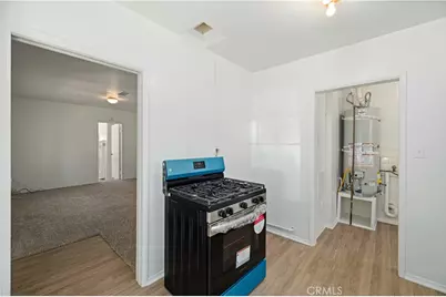 45110 Elm, Lancaster, CA 93534 - Photo 6